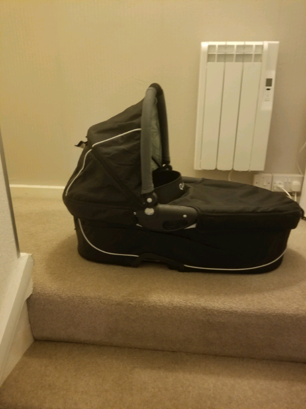 dreami carrycot